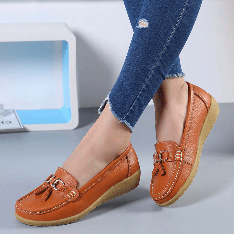 Flat casual women's shoes