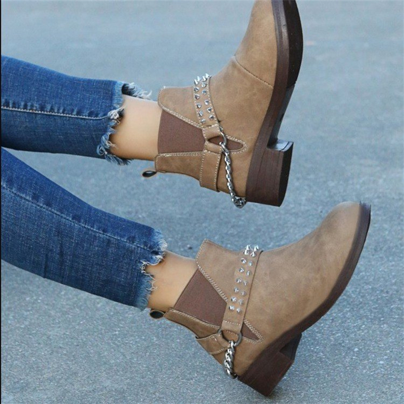 Women's Retro Round Head Rivet Decoration Short Boots